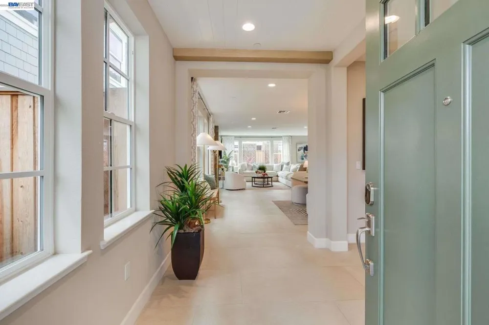 32663 Singh Circle Union City, CA 94587