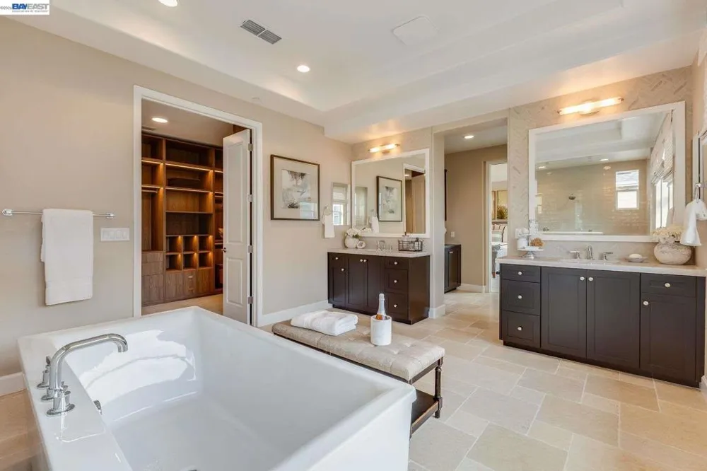 32663 Singh Circle Union City, CA 94587