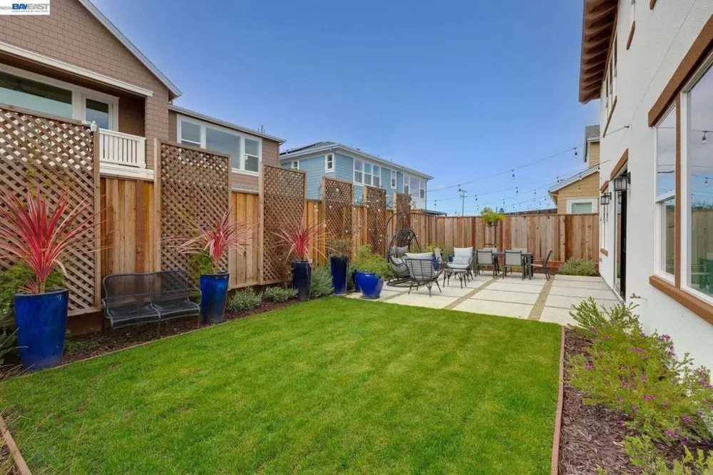 32663 Singh Circle Union City, CA 94587