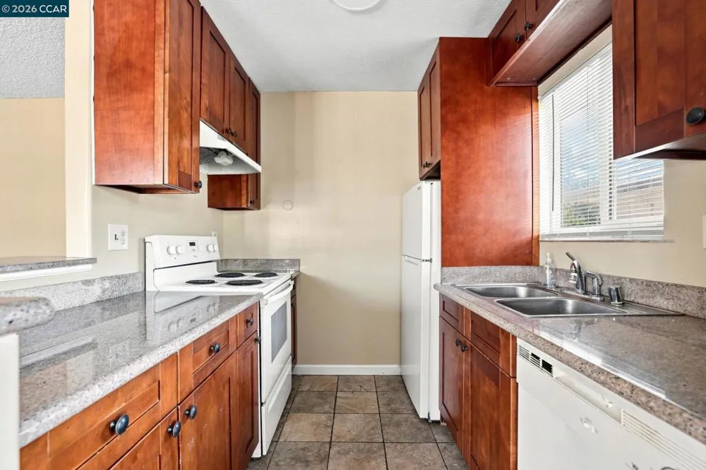 2118 Peppertree Way #4 Antioch, CA 94509
