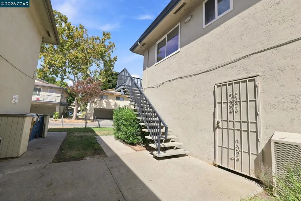 2118 Peppertree Way #4 Antioch, CA 94509