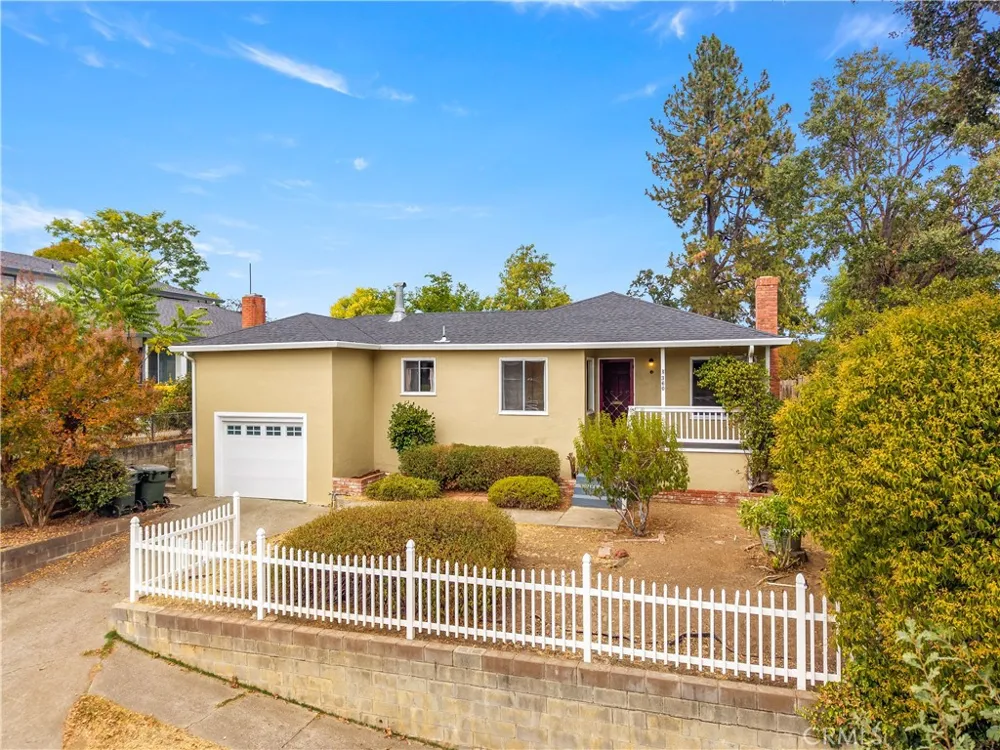 360 3rd Lakeport, CA 95453