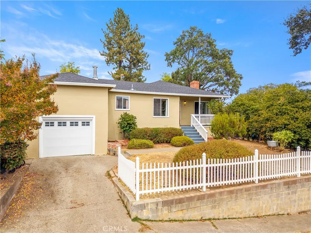 360 3rd Lakeport, CA 95453