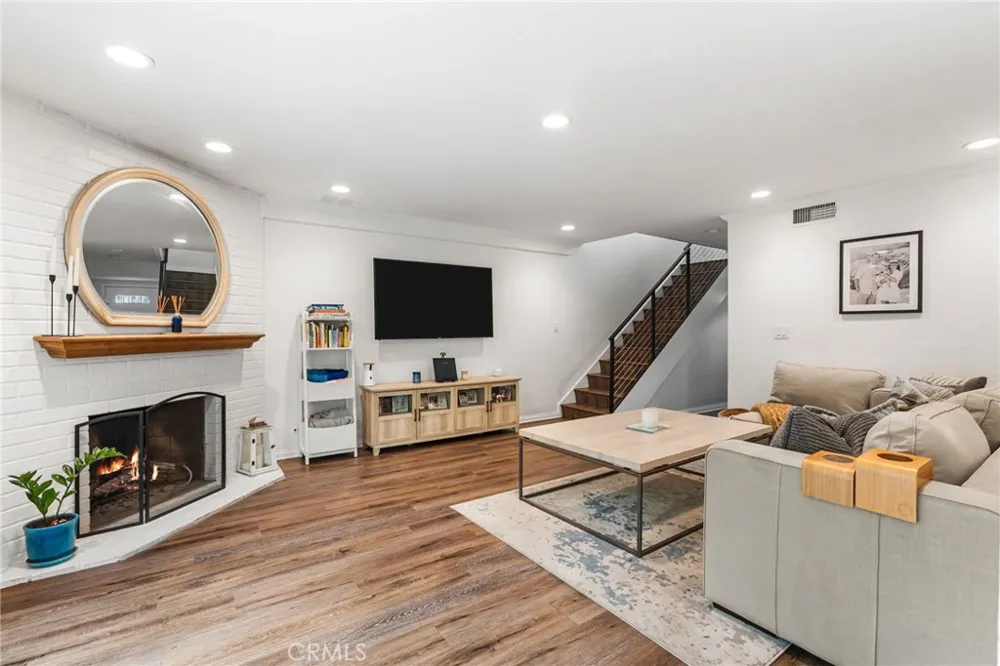 1741 Tustin Avenue #1A Costa Mesa, CA 92627
