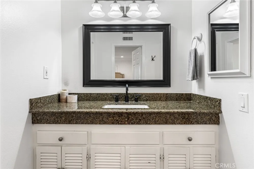1741 Tustin Avenue #1A Costa Mesa, CA 92627