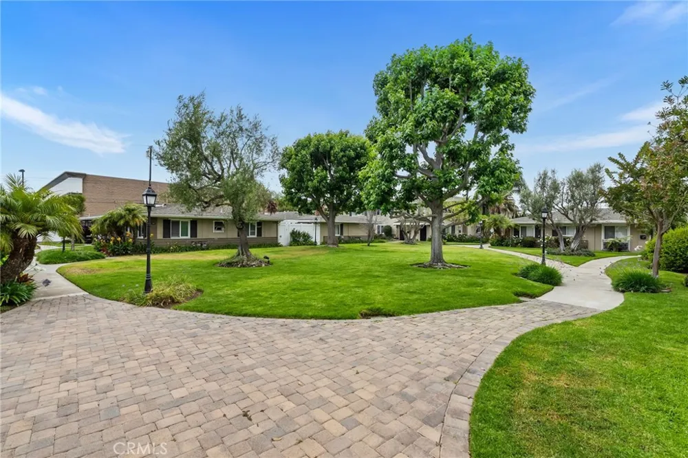 1741 Tustin Avenue #1A Costa Mesa, CA 92627