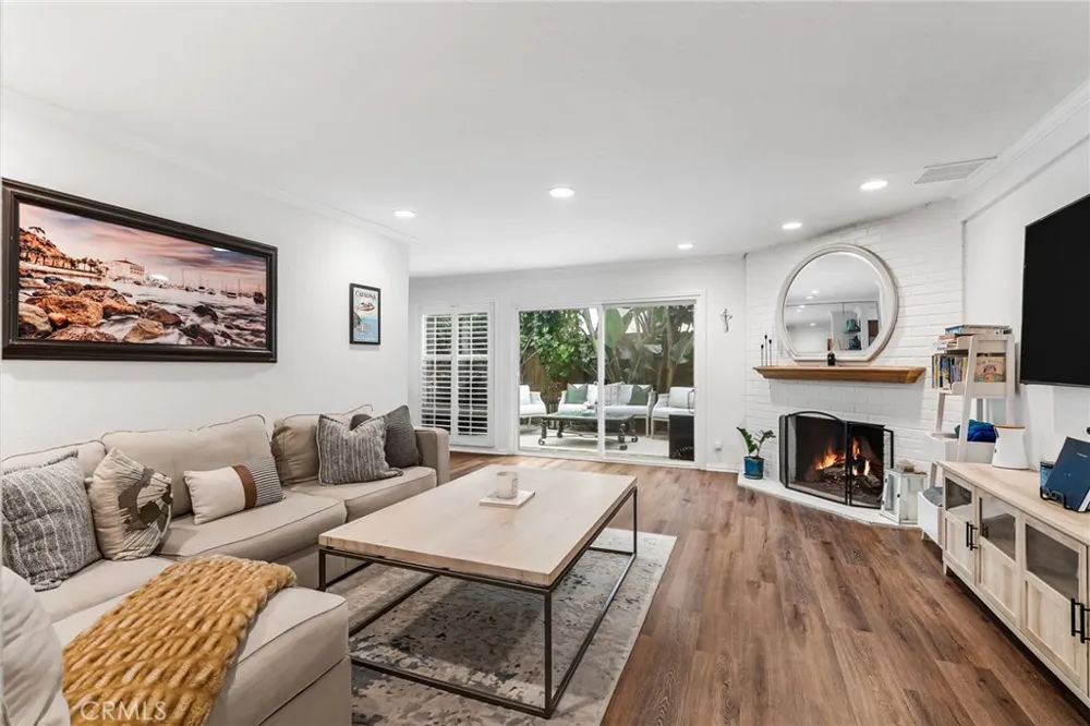 1741 Tustin Avenue #1A Costa Mesa, CA 92627