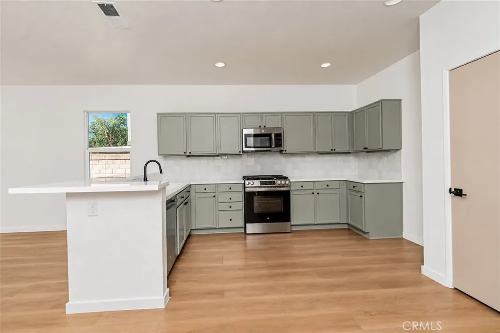 11799 Rockingham Court Rancho Cucamonga, CA 91730