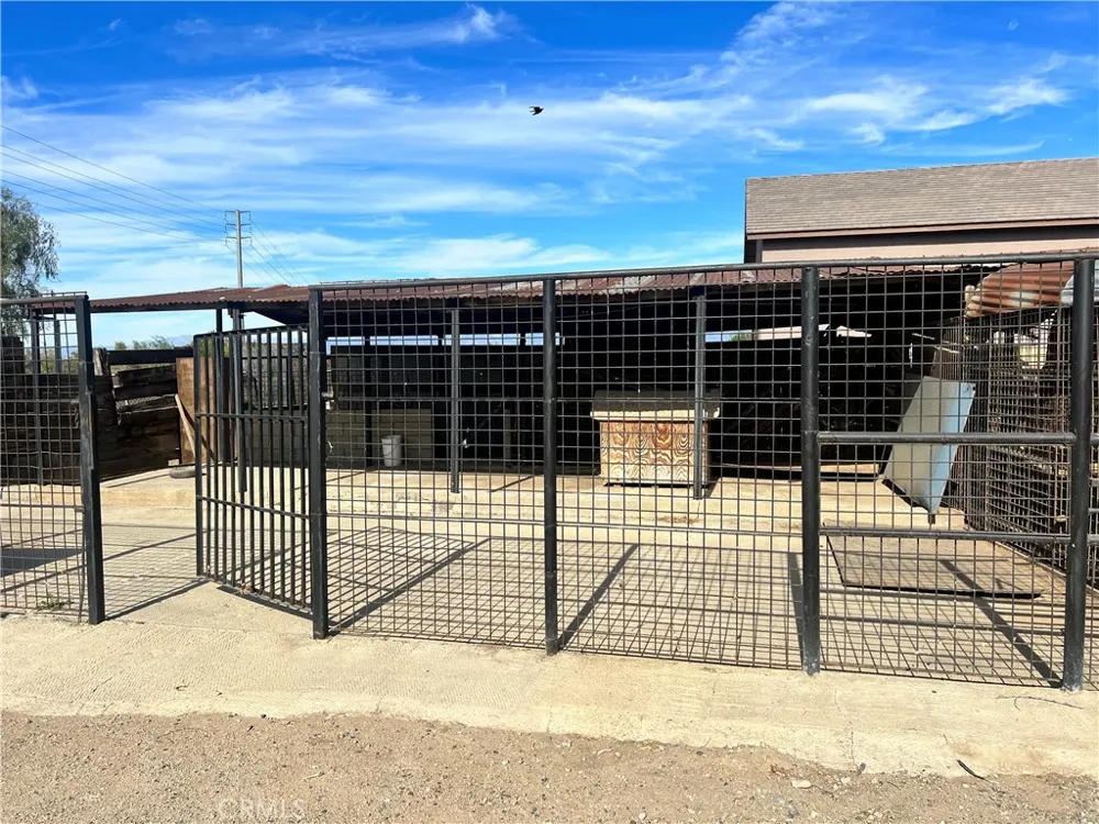 3949 BLUFF Norco, CA 92860