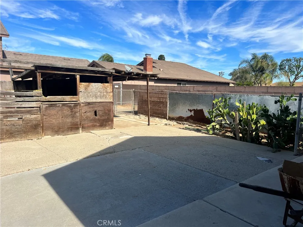 3949 BLUFF Norco, CA 92860