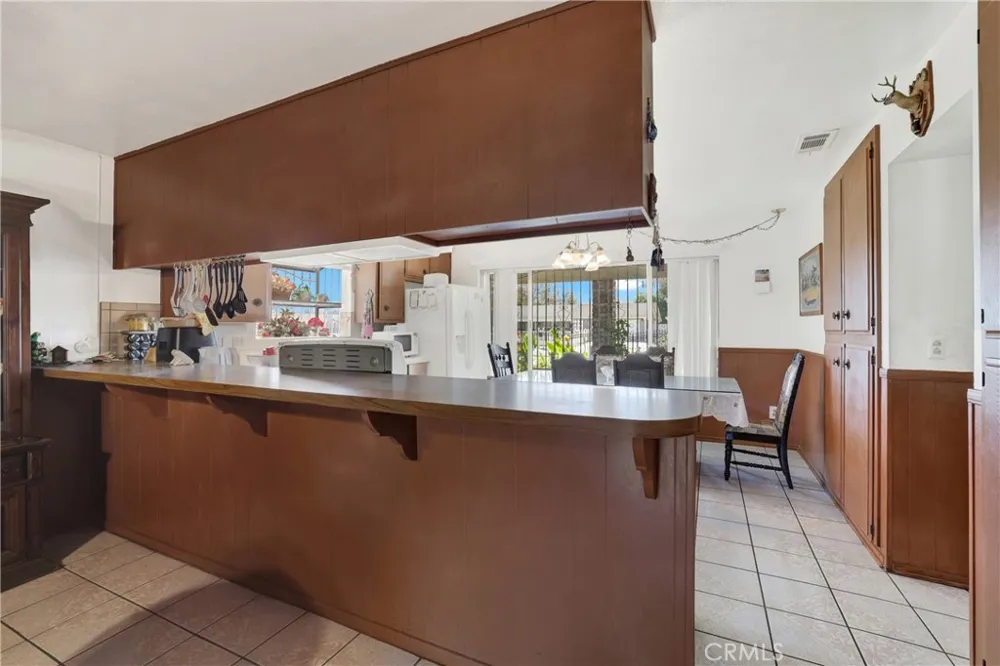 3949 BLUFF Norco, CA 92860