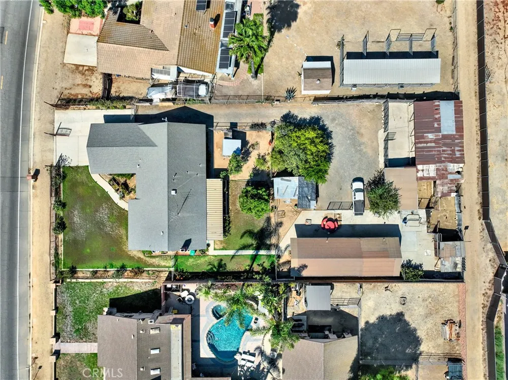 3949 BLUFF Norco, CA 92860