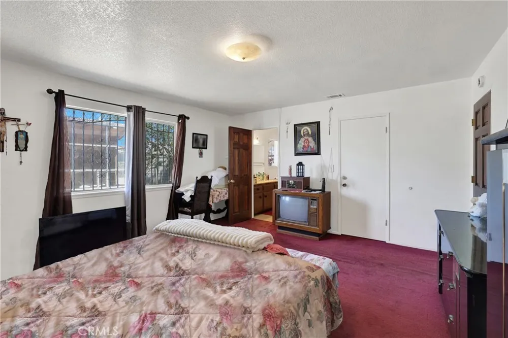 3949 BLUFF Norco, CA 92860