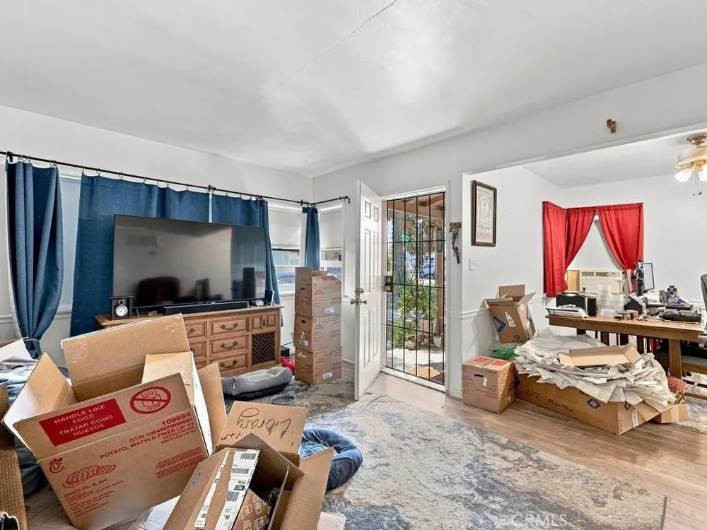 211 Martha Place Fullerton, CA 92833