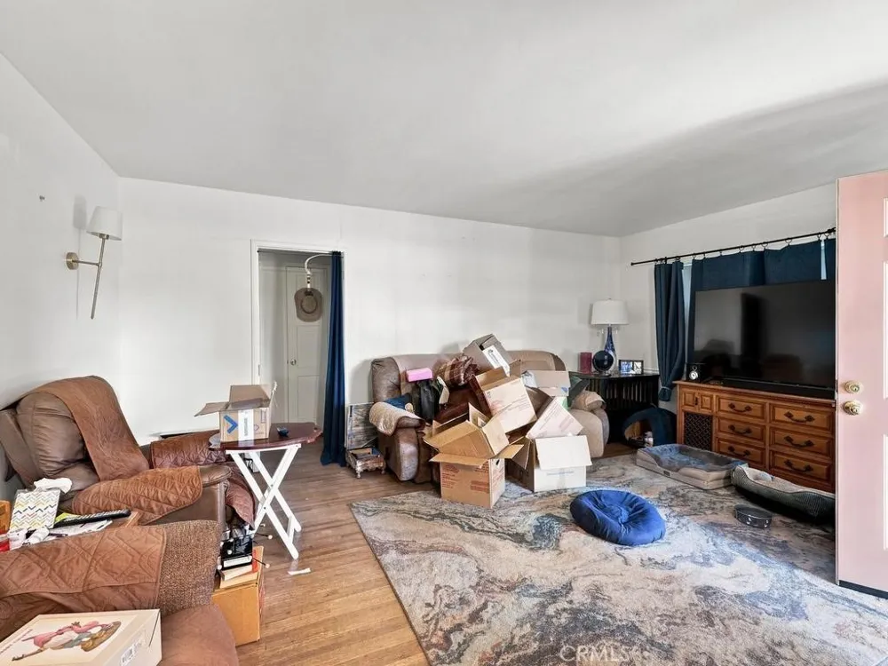 211 Martha Place Fullerton, CA 92833
