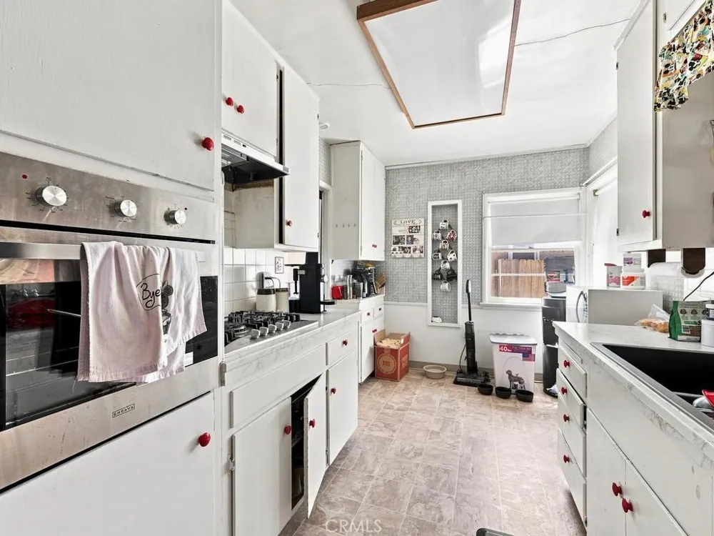 211 Martha Place Fullerton, CA 92833