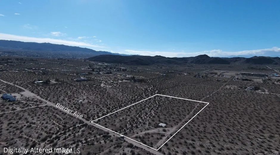 5024 Border Joshua Tree, CA 92252