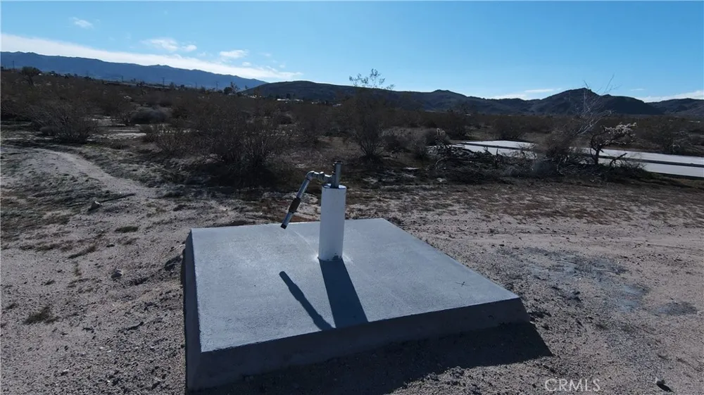 5024 Border Joshua Tree, CA 92252