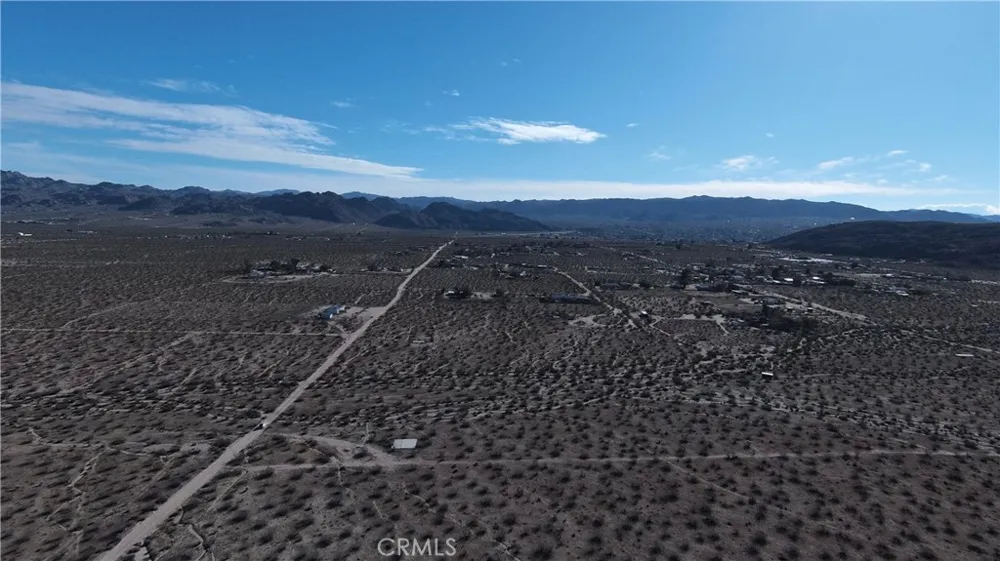 5024 Border Joshua Tree, CA 92252