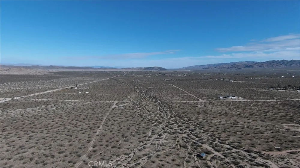 5024 Border Joshua Tree, CA 92252