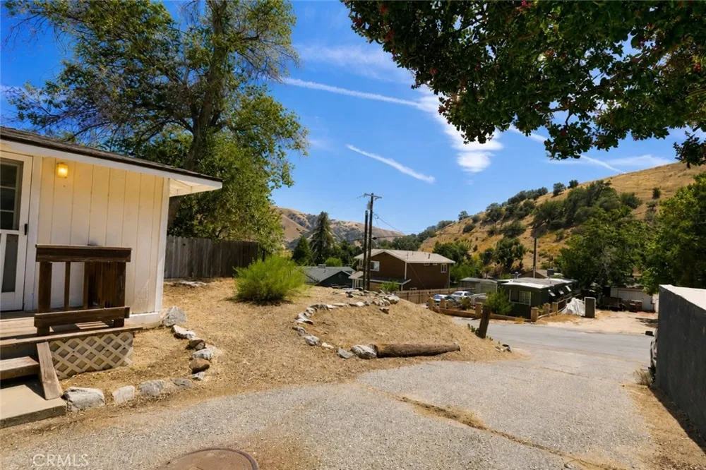 425 North Lebec, CA 93243
