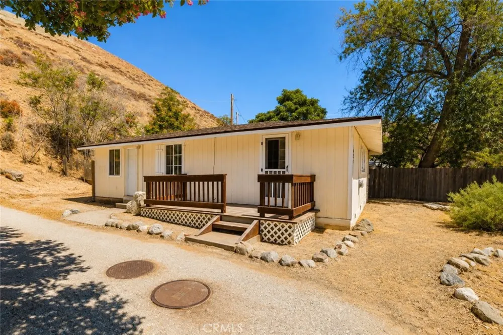 425 North Lebec, CA 93243