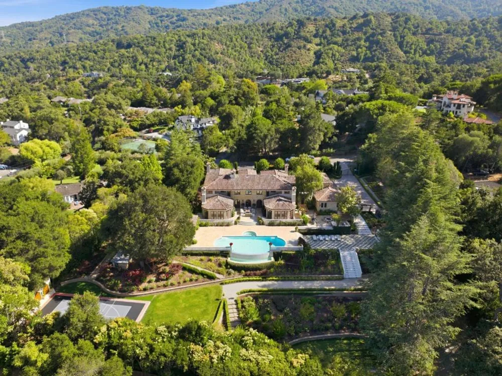 10285 Magdalena Road Los Altos Hills, CA 94024