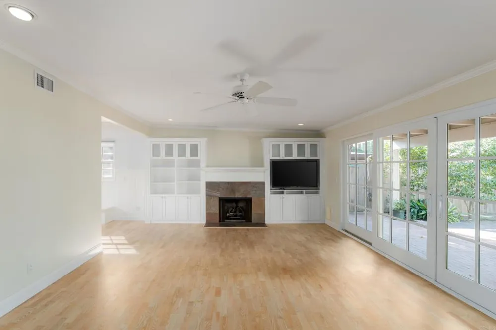 8228 Paseo del Ocaso La Jolla, CA 92037