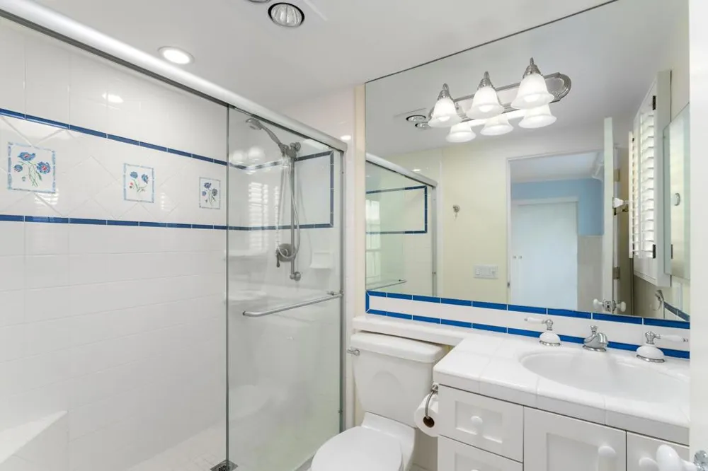 8228 Paseo del Ocaso La Jolla, CA 92037