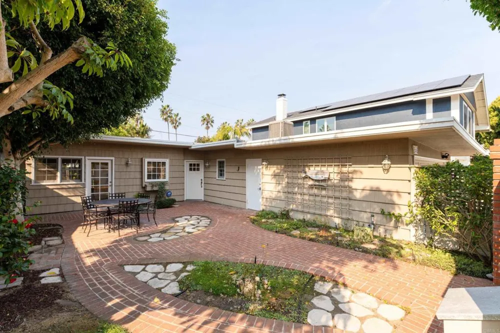 8228 Paseo del Ocaso La Jolla, CA 92037