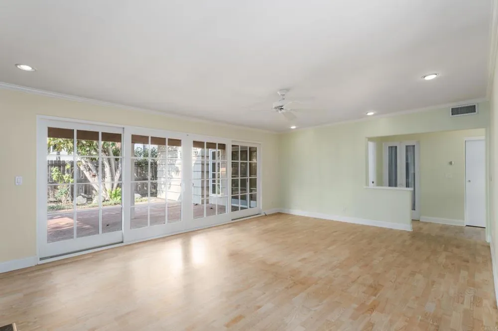 8228 Paseo del Ocaso La Jolla, CA 92037