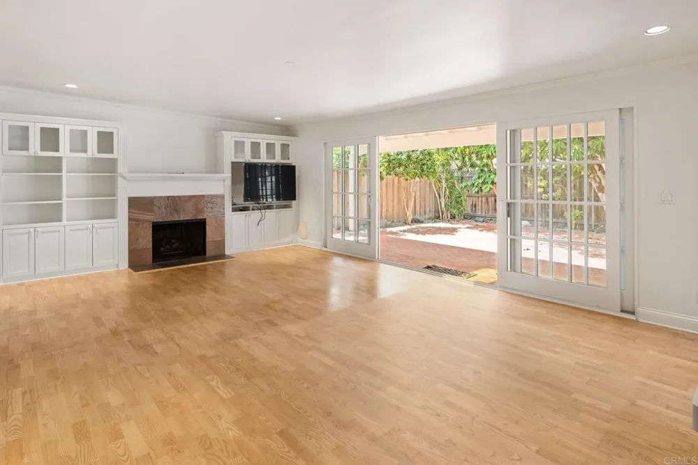 8228 Paseo del Ocaso La Jolla, CA 92037