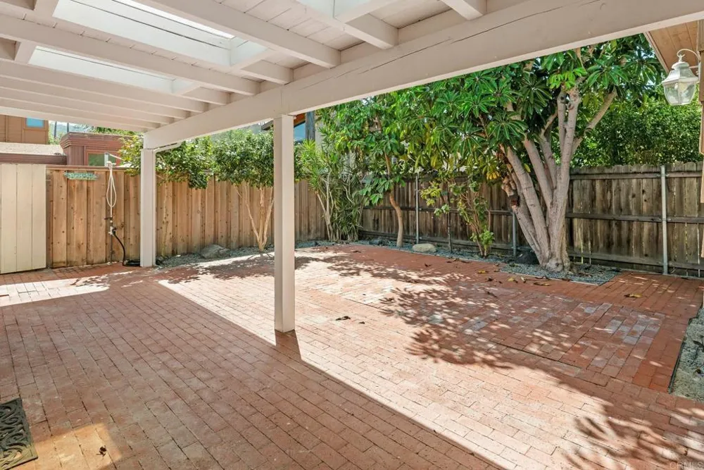 8228 Paseo del Ocaso La Jolla, CA 92037