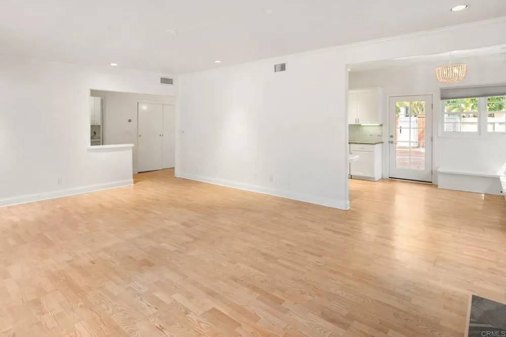 8228 Paseo del Ocaso La Jolla, CA 92037