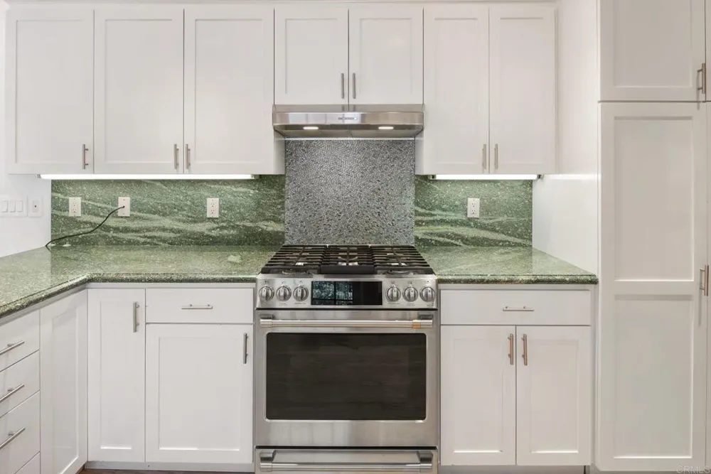 8228 Paseo del Ocaso La Jolla, CA 92037