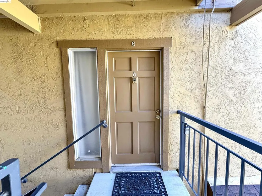 5317 RIDGEVIEW CIR El Sobrante, CA 94803