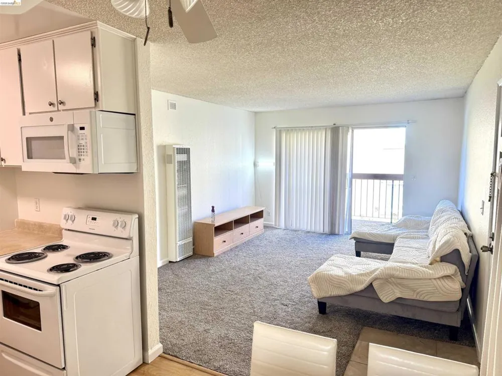 5317 RIDGEVIEW CIR El Sobrante, CA 94803