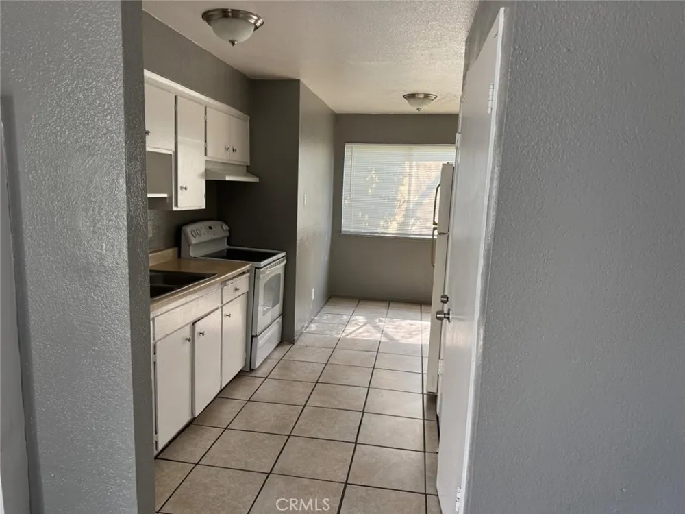 2025 E White #5 Fresno, CA 93701