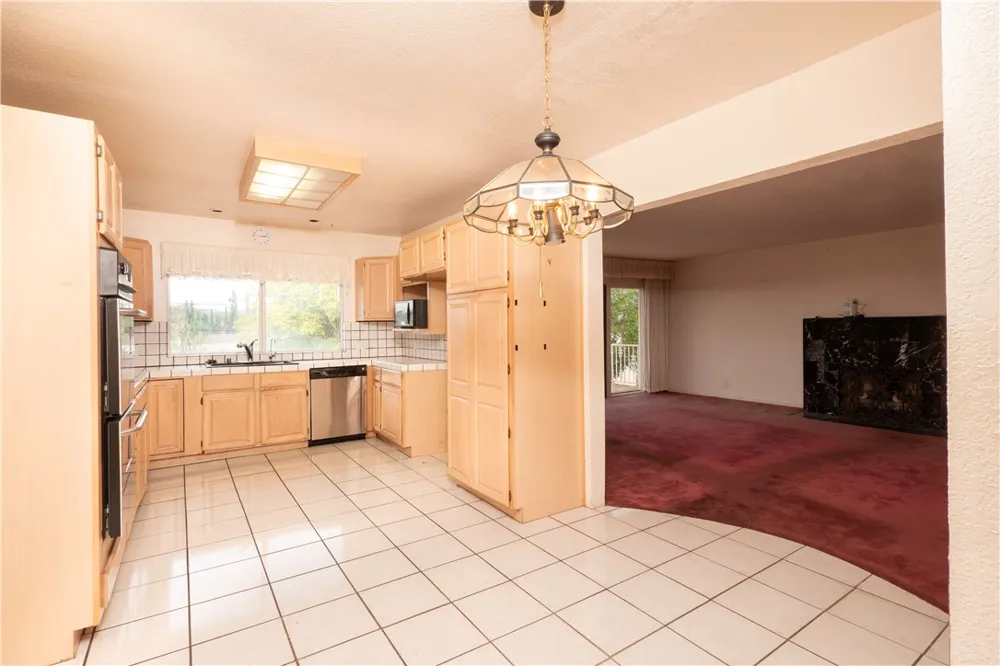 2913 Montezuma Alhambra, CA 91803