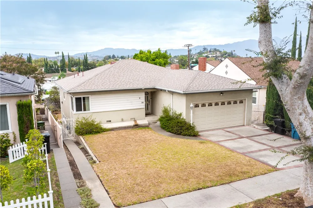 2913 Montezuma Alhambra, CA 91803