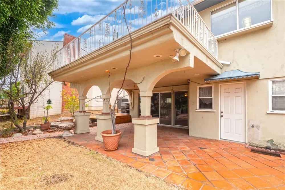 2913 Montezuma Alhambra, CA 91803