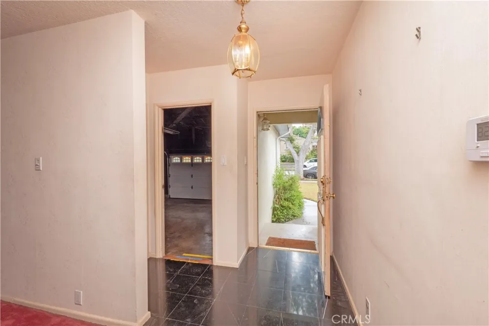 2913 Montezuma Alhambra, CA 91803