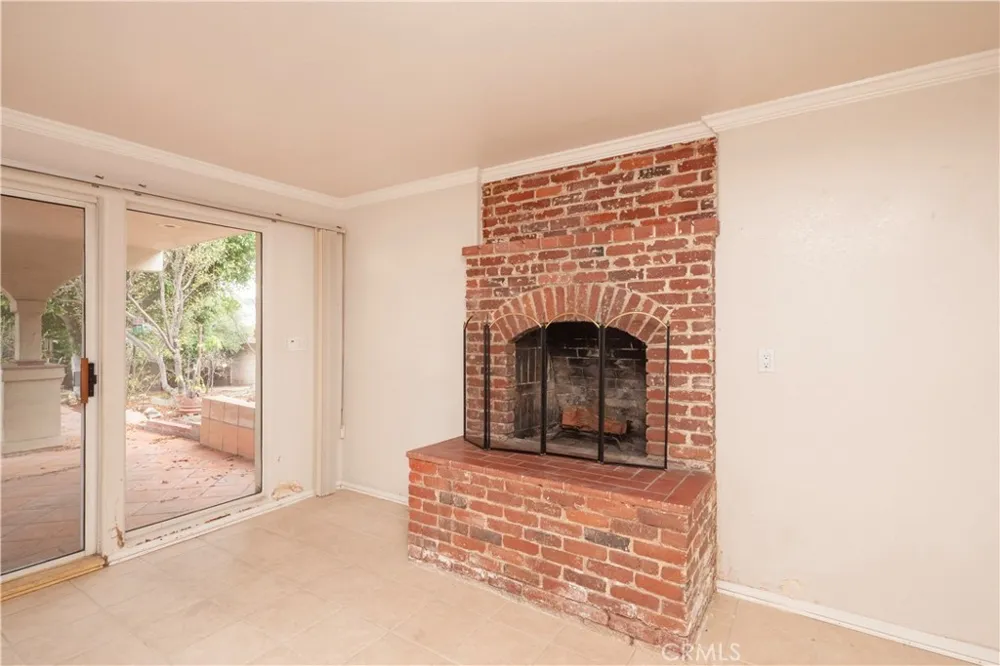2913 Montezuma Alhambra, CA 91803