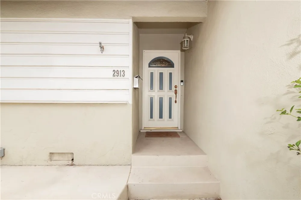 2913 Montezuma Alhambra, CA 91803