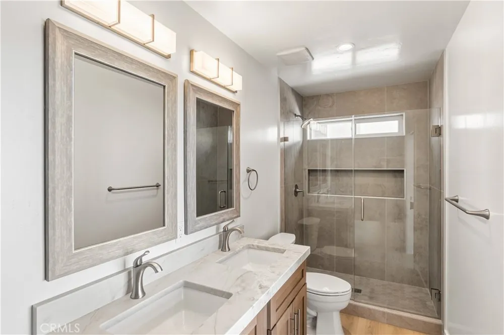215 Oceanside Blvd #1 Oceanside, CA 92054