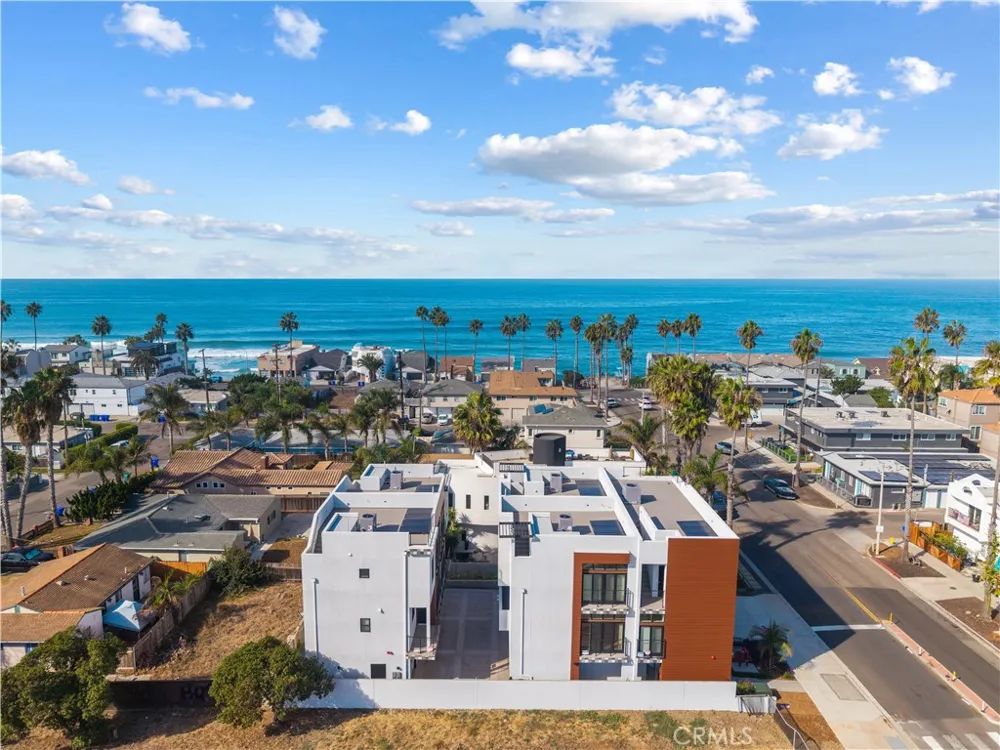 215 Oceanside Blvd #1 Oceanside, CA 92054