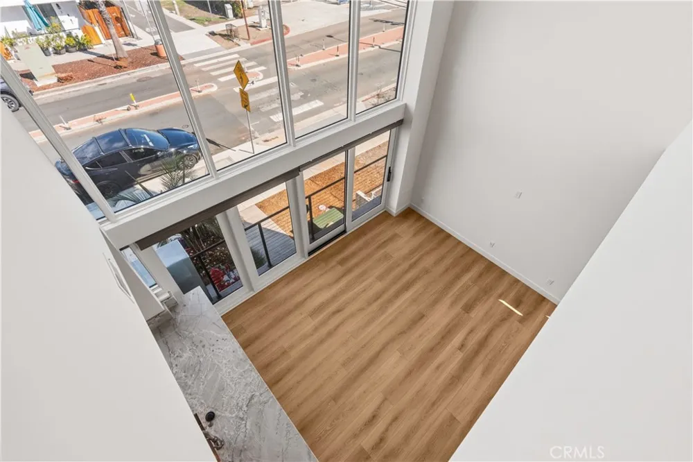 215 Oceanside Blvd #1 Oceanside, CA 92054