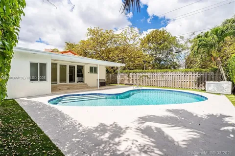 375 SW 20th Rd #1