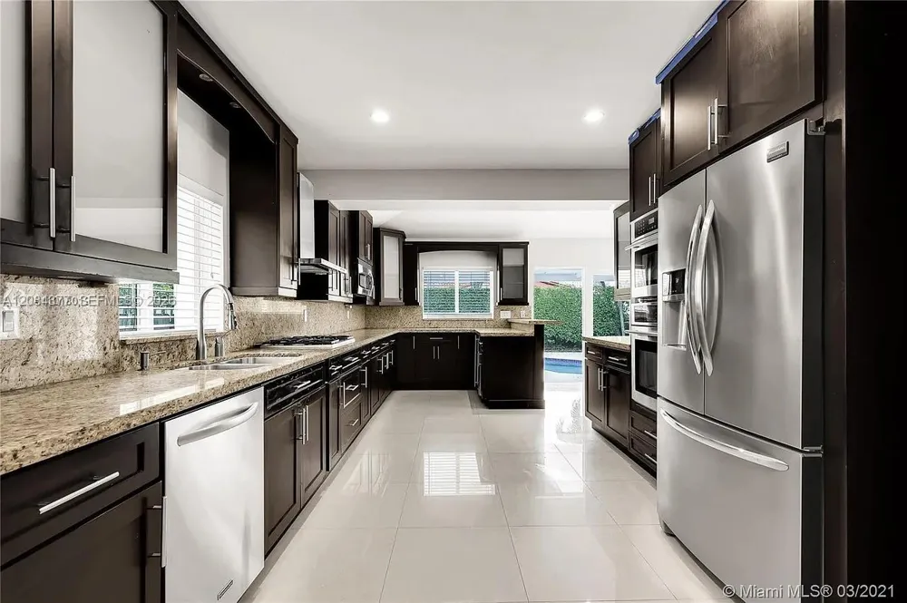 375 SW 20th Rd #1 Miami, FL 33129