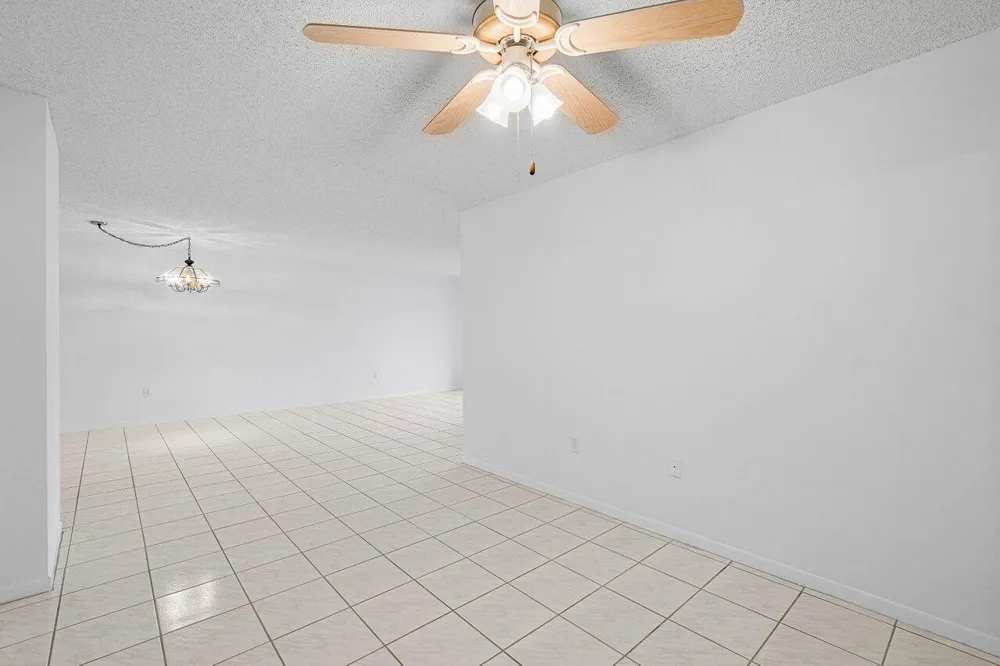 6112 Huntwick Terrace #102 Delray Beach, FL 33484
